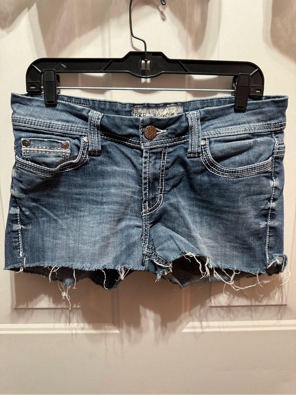 BKE Payton Distressed Denim Cut-off Jean Shorts Size 29